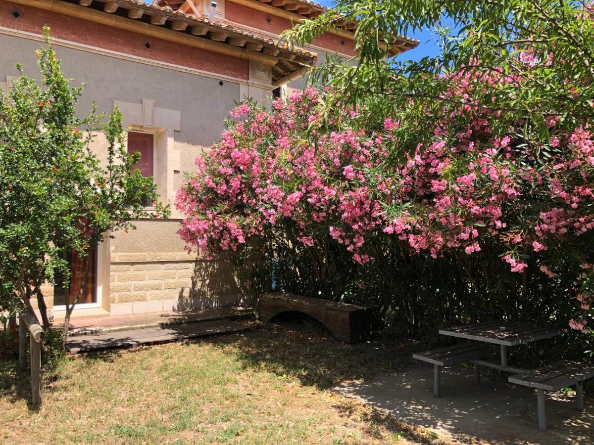 Les Pierrades En Camargue Villa Vauvert Bagian luar foto