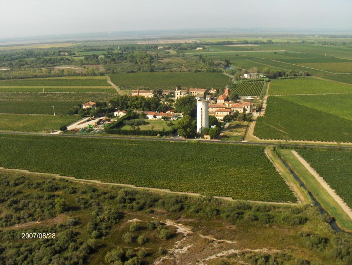 Les Pierrades En Camargue Villa Vauvert Bagian luar foto